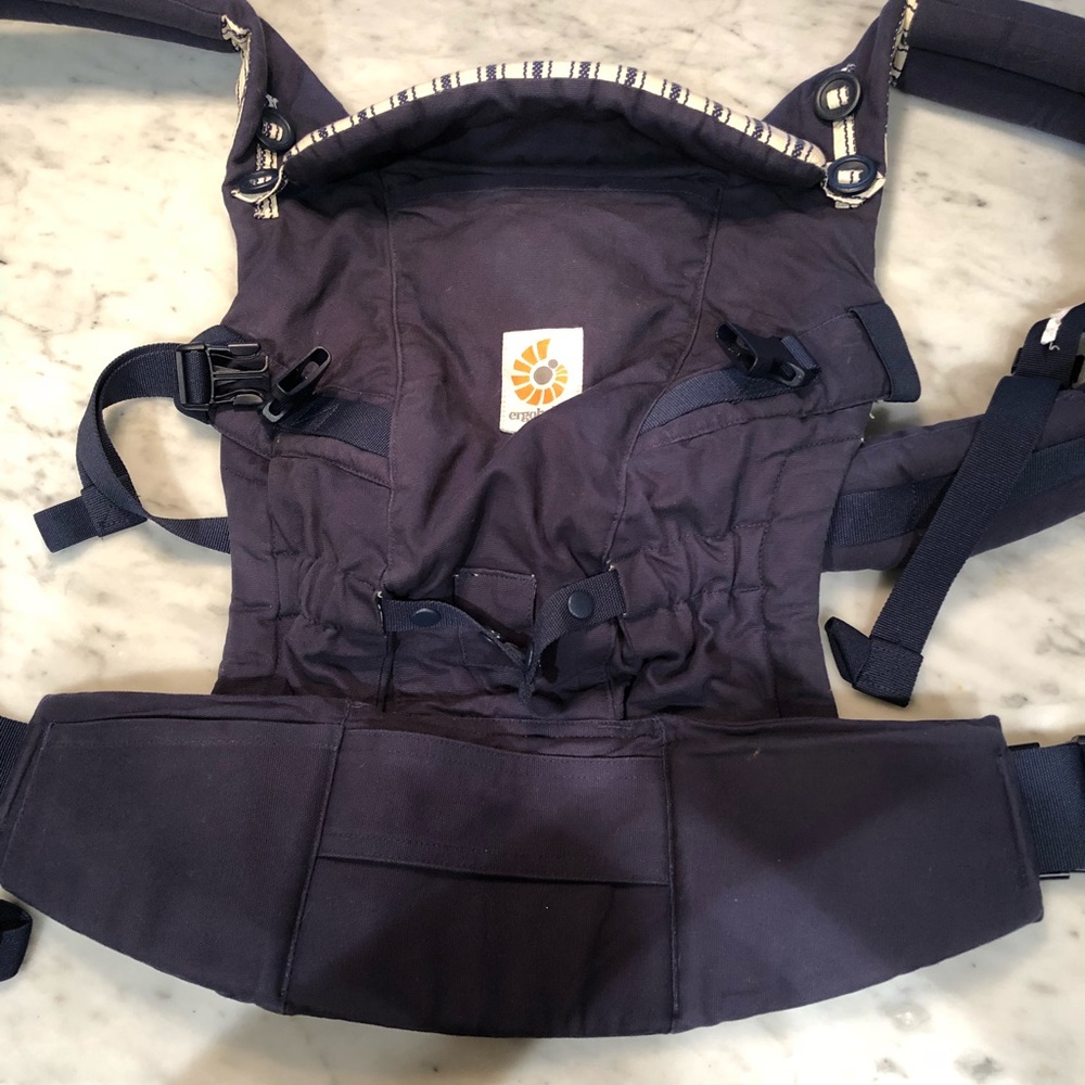 Navy Ergobaby Adapt